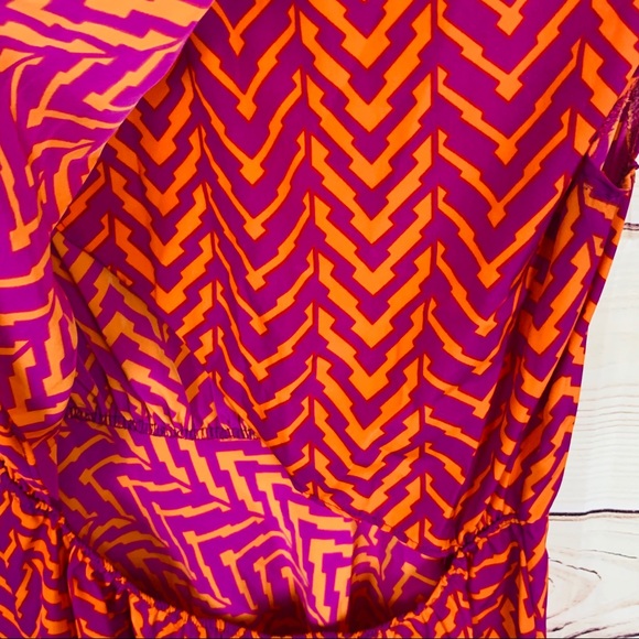 PAPER CRANE Open Back Chevron Top - Picture 5 of 7